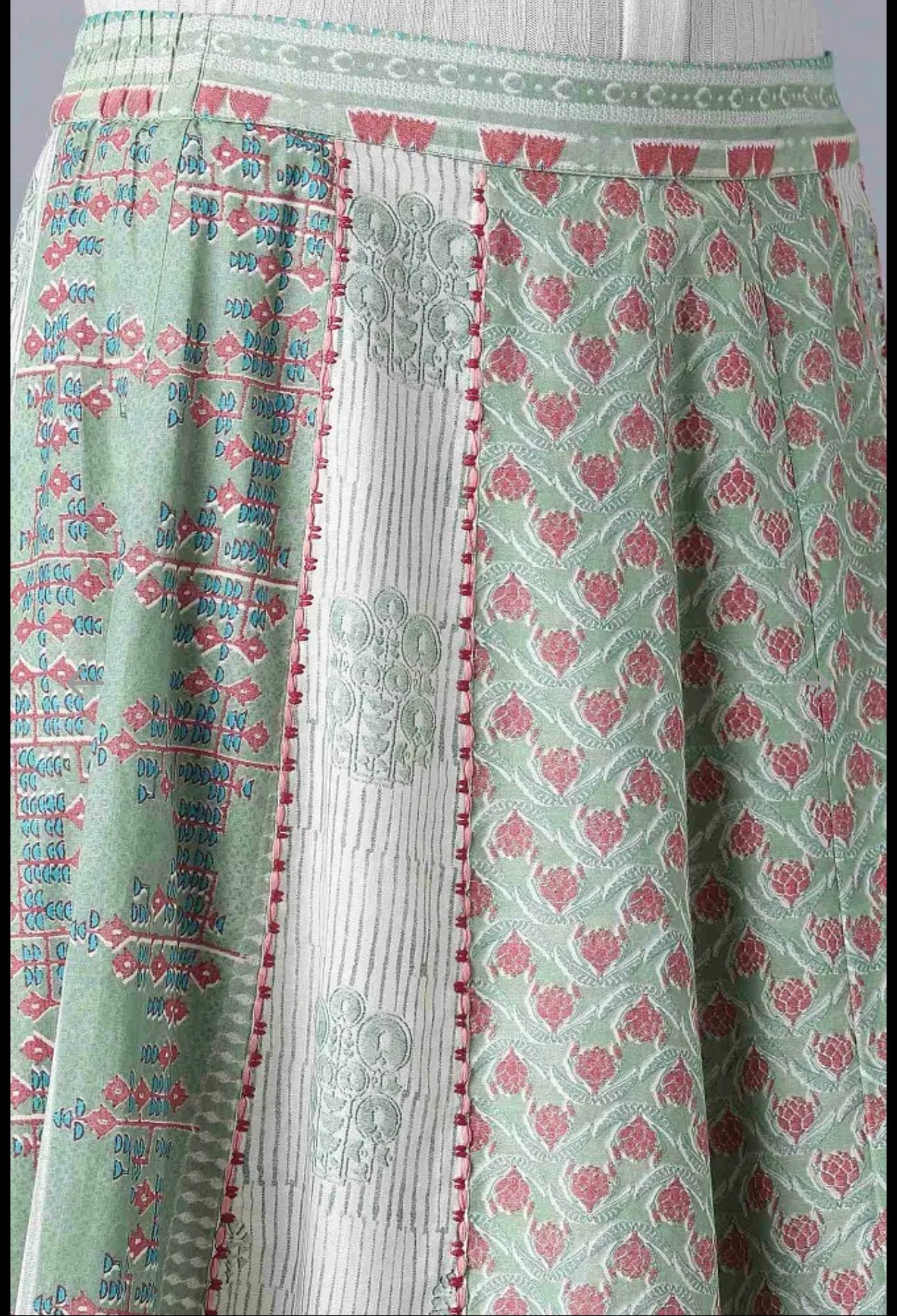 Pure Cotton Log Skirt In Berlin