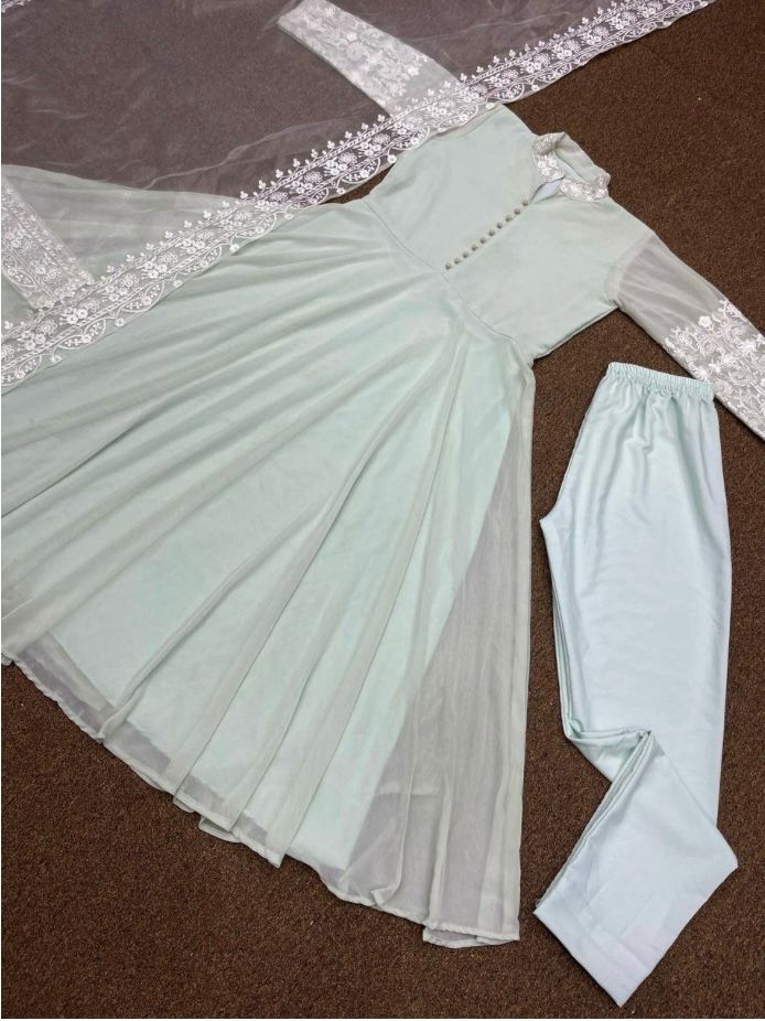 Party Wear Gown In Germany