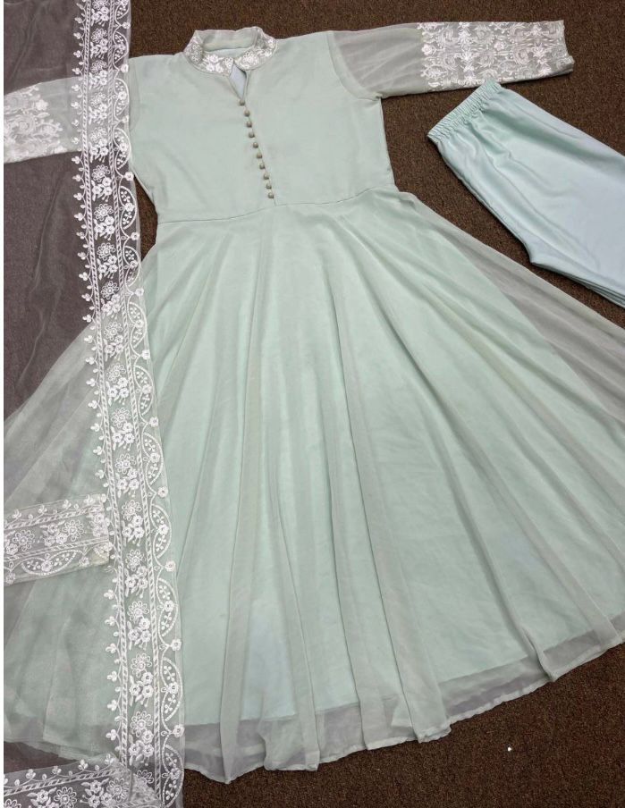 Party Wear Gown In Germany