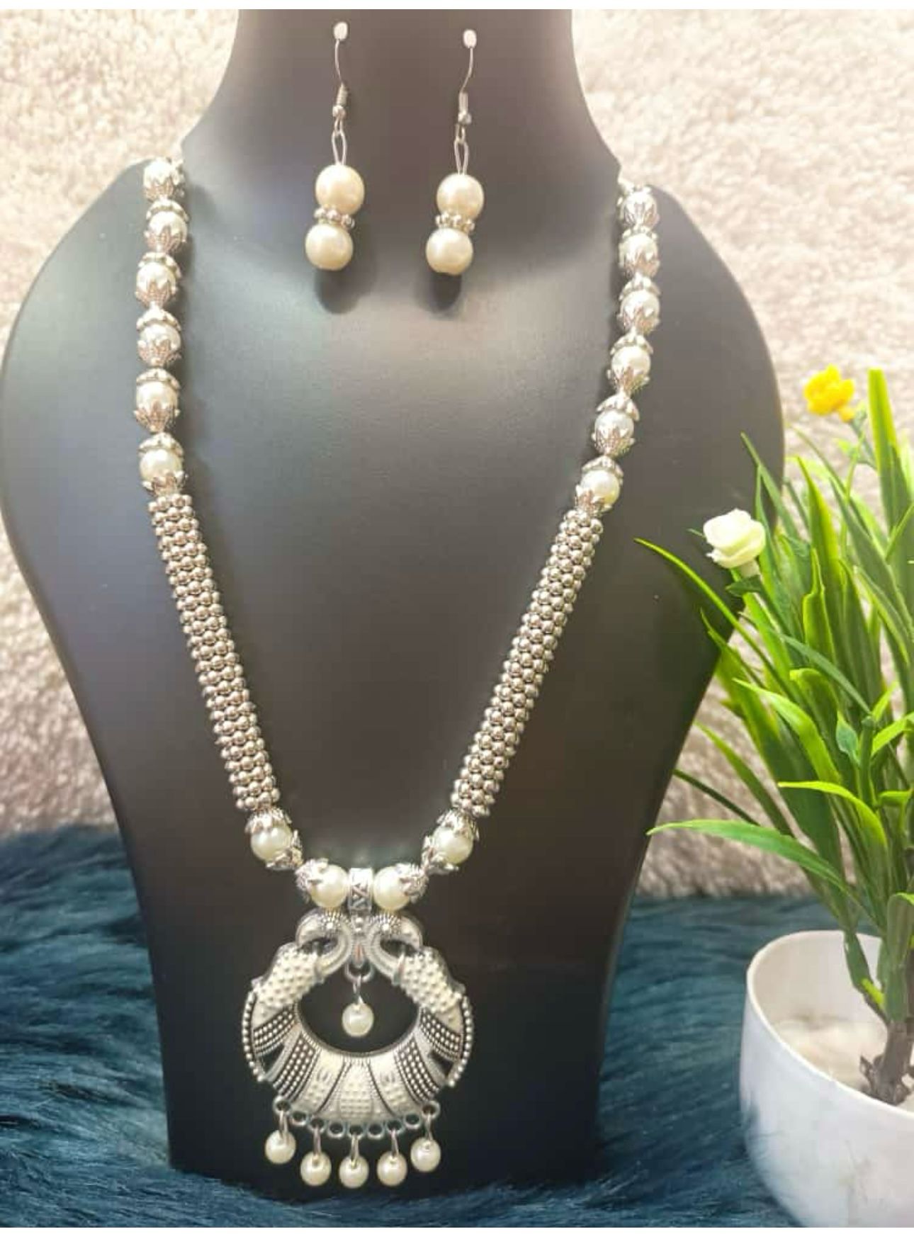 Silver-Plated Stone-Beaded Oxidized Necklace & Earrings Set