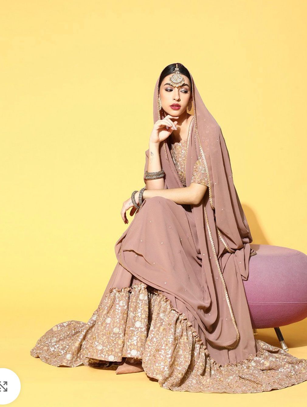 Stitched Lehenga Choli In Berlin