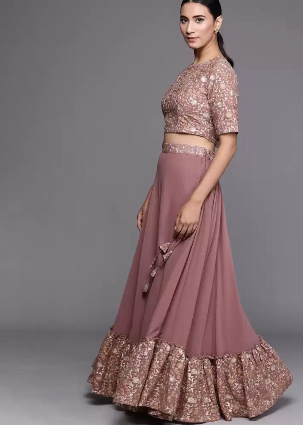 Stitched Lehenga Choli In Berlin