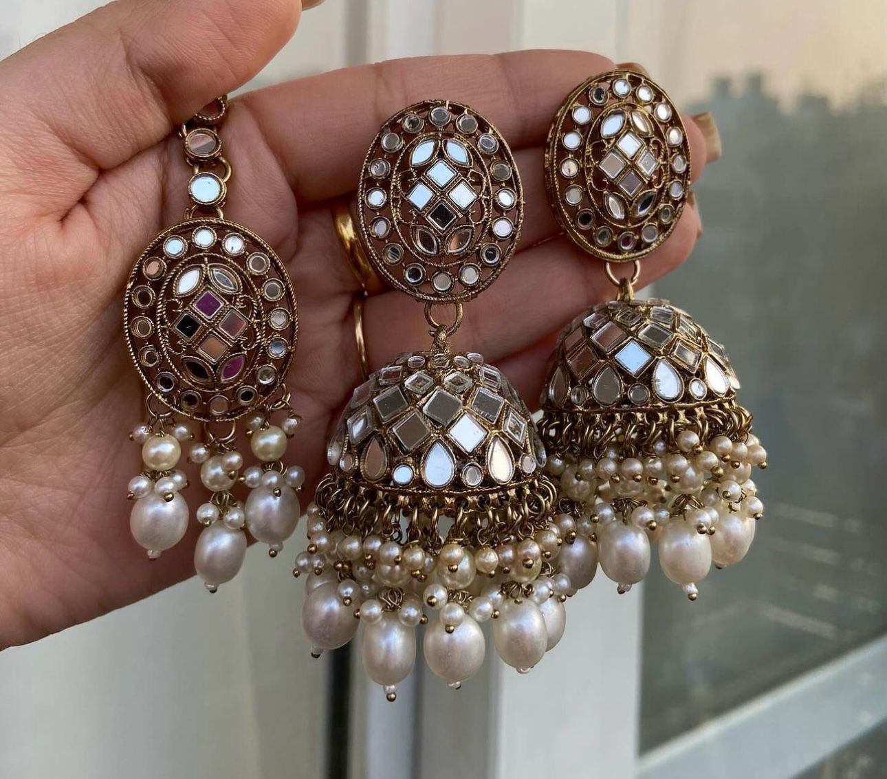 Mang Tikka With Jhumki Designer Mirror Cut