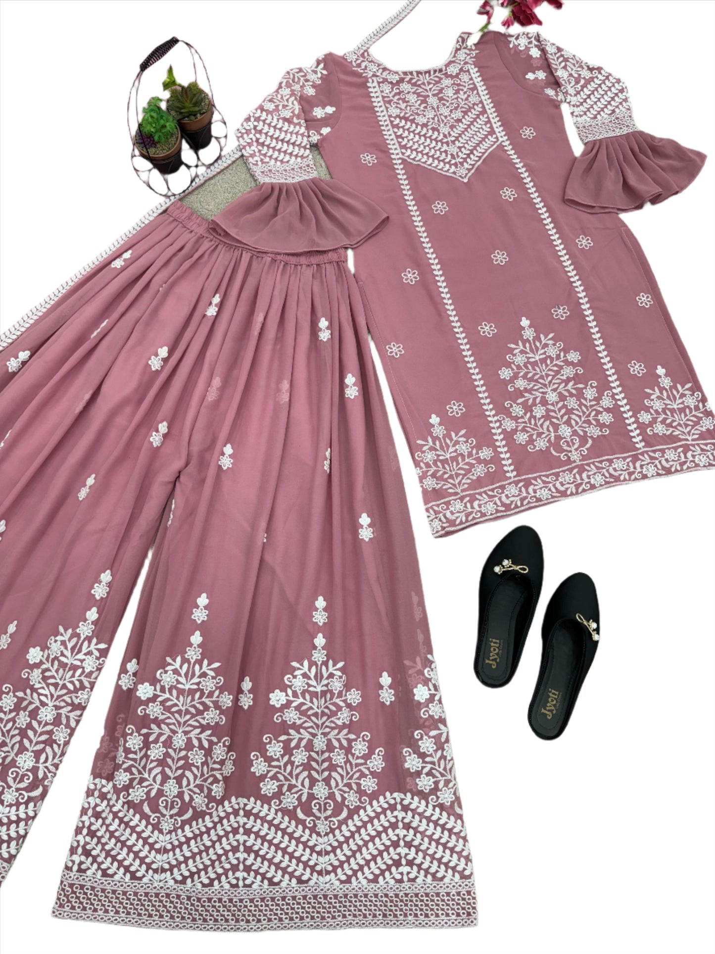 Heavy Embroidery Thread Work Outfit In Germany