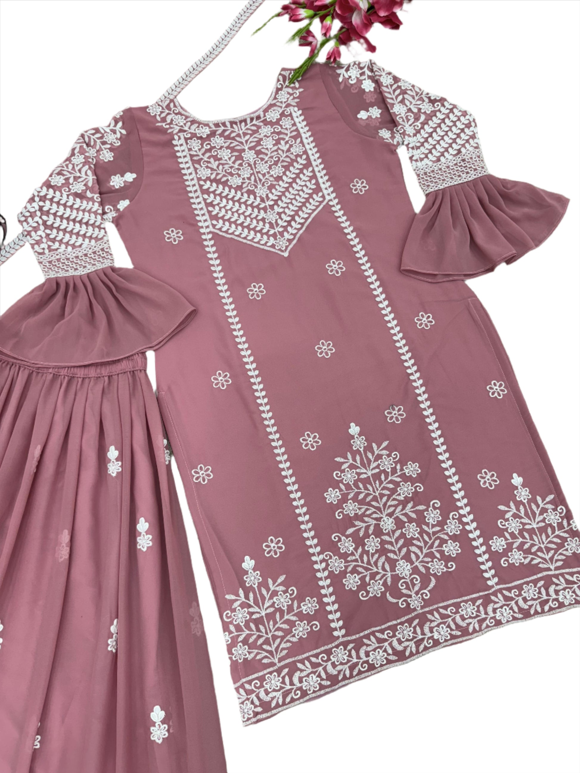 Heavy Embroidery Thread Work Outfit In Germany