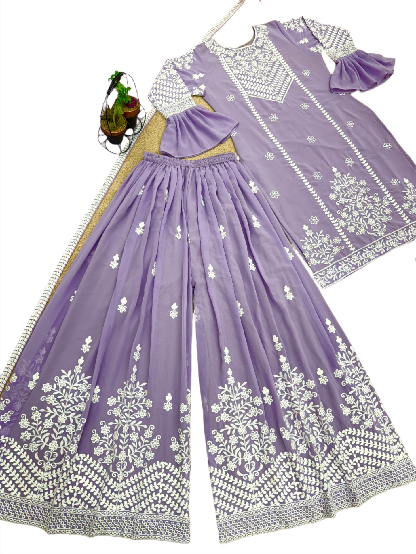 Heavy Embroidery Thread Work Outfit In Germany