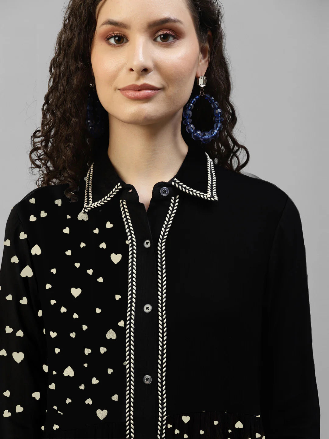 Black Color Blocked Heart Printed Women'S Shirt Dress in Germany