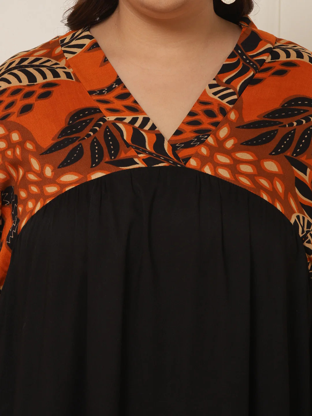 Women's Plus Size Tropical Printed With Black Tiered Dress in Germany