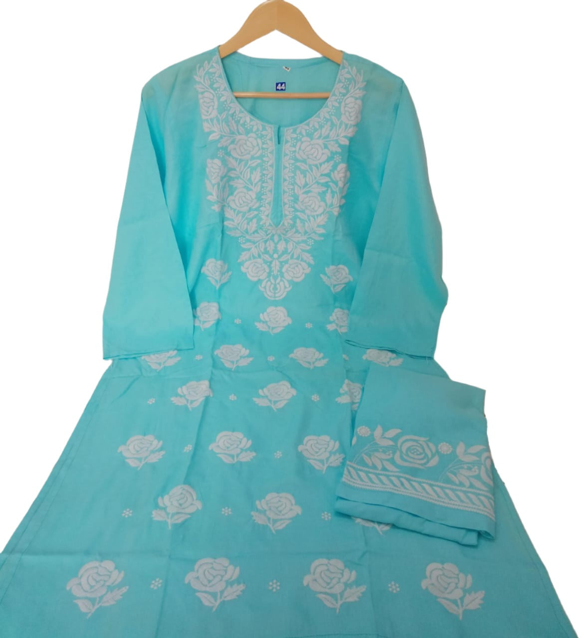 Lucknowi Chikankari Kurta Set In Germany