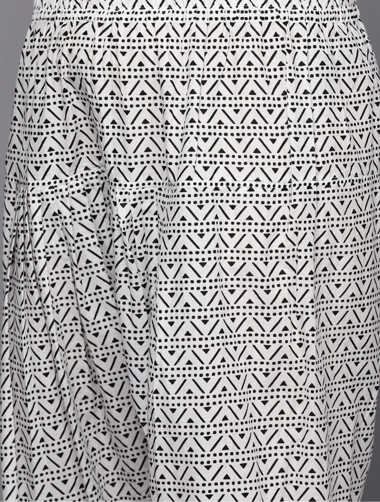 Pure Cotton Outfit In Germany