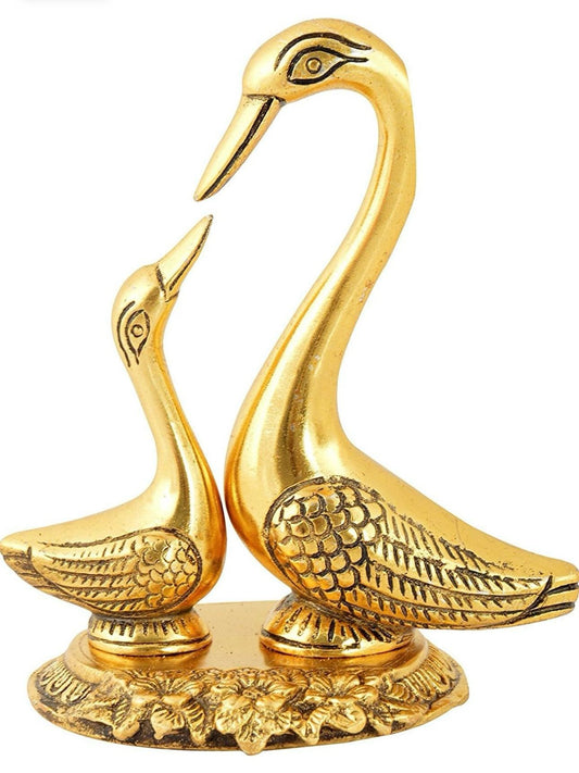 Metal Kissing Duck Showpiece for Home and Living Room Decor