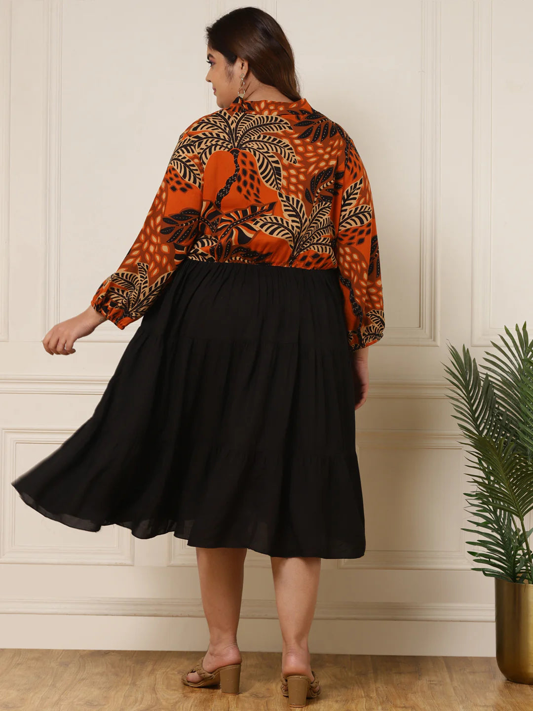 Women's Plus Size Tropical Printed With Black Tiered Dress in Germany