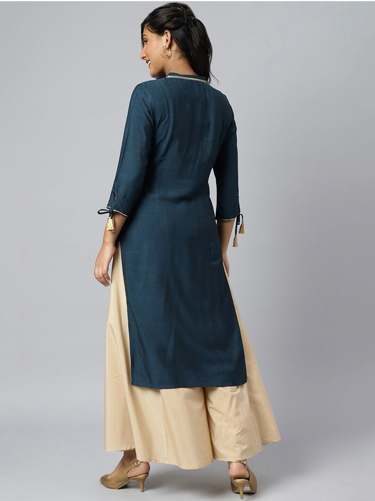Women Blue & Gold-Toned Yoke Design Thread Work Kurta