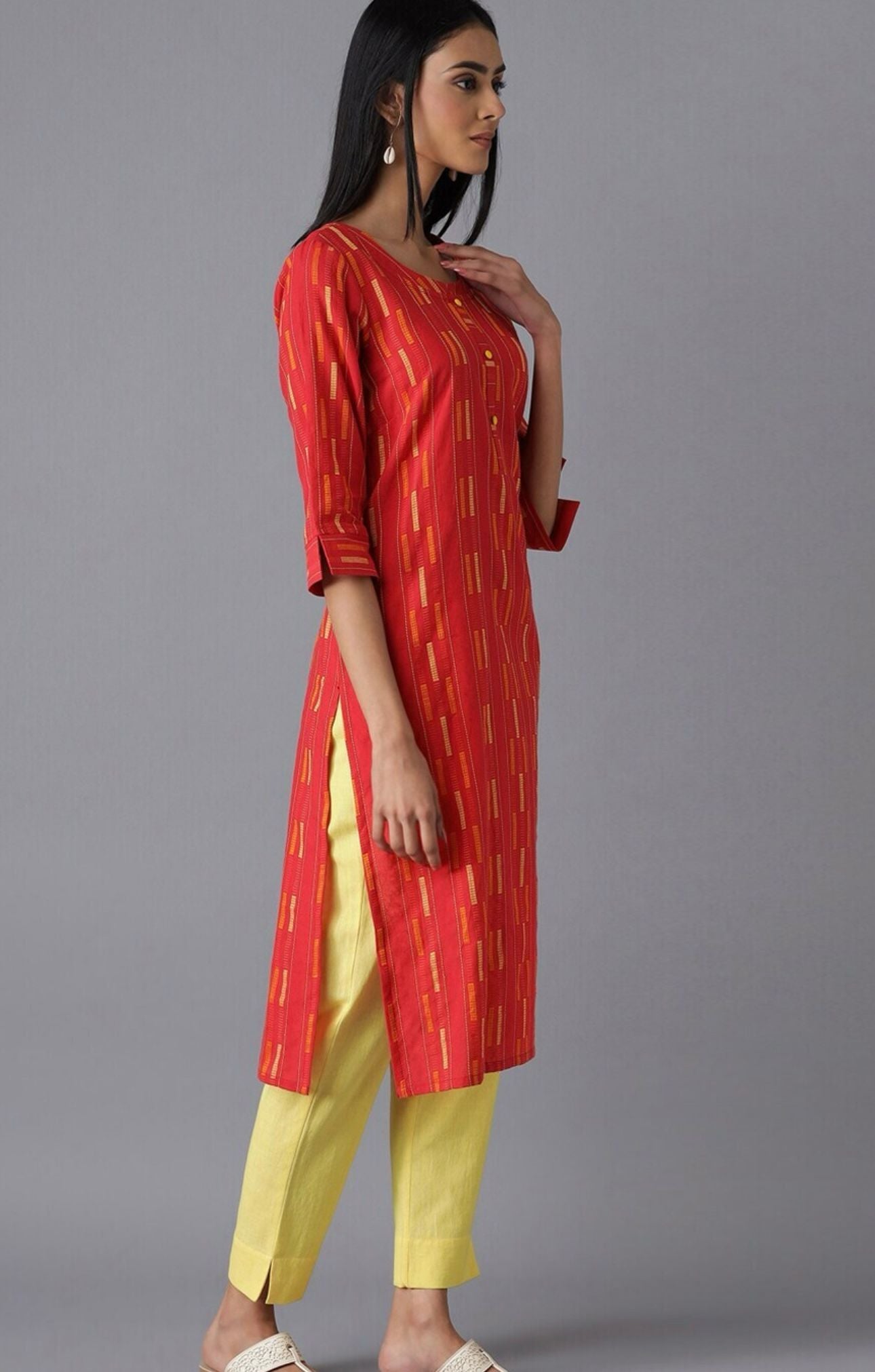 Red Printed Kurta in Germany