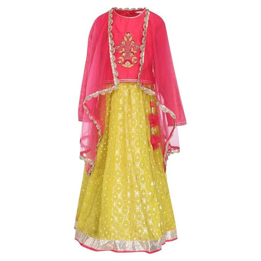 Girls Round Neck Embellished Ghaghra Choli and Dupatta Set in Berlin