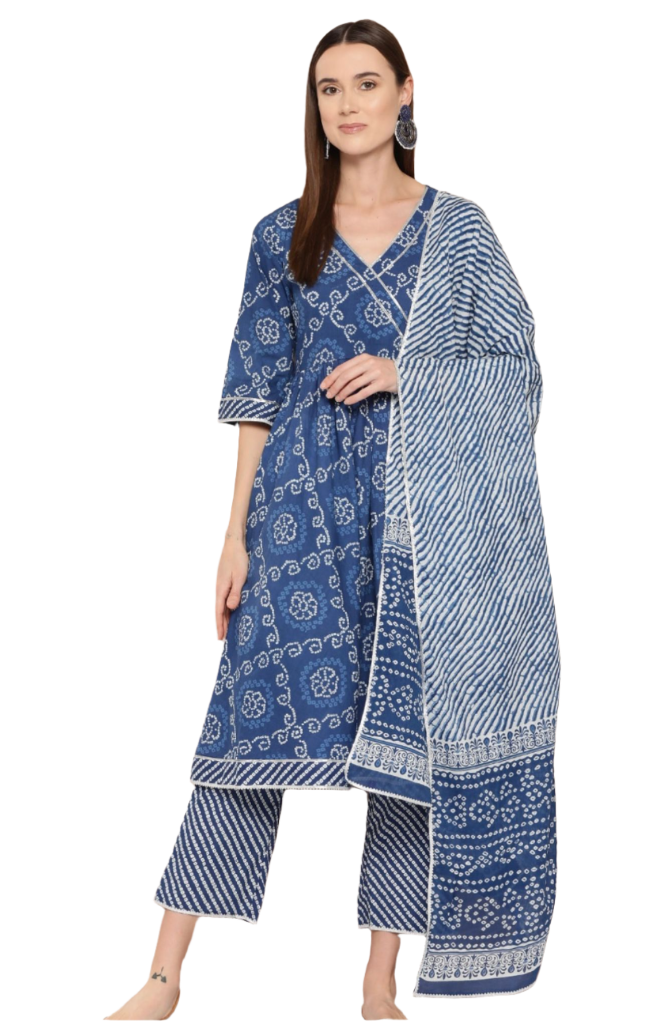 Anarkali-Outfit mit Bandhani-Print in Deutschland