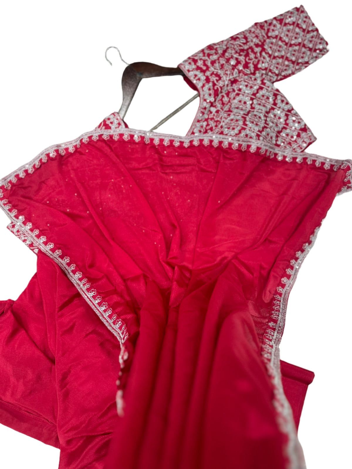 Ready To Wear Saree With Stitched Blouse In Germany