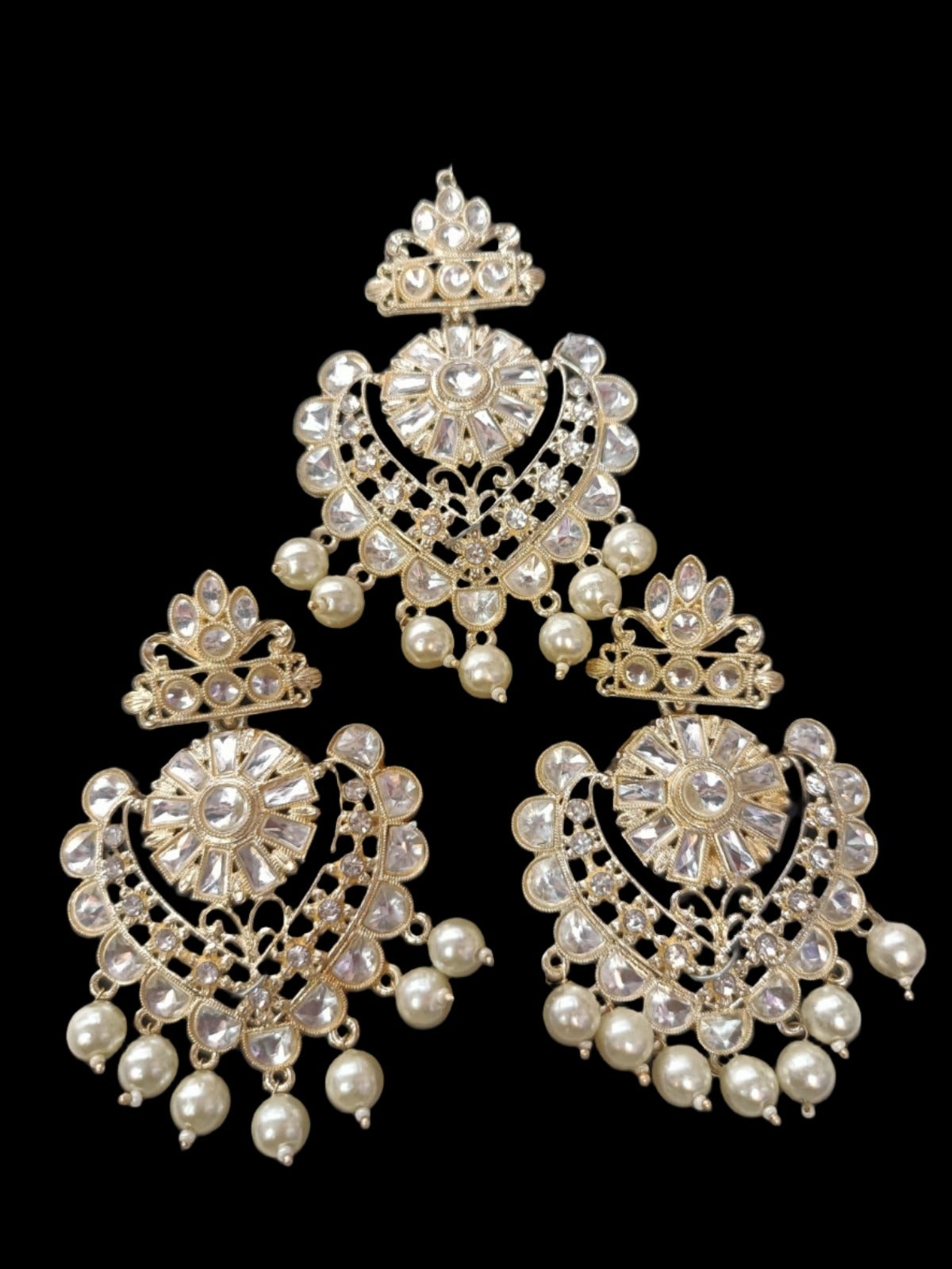 Cream Gold Plated Pearl and Kundan Traditional Maang Tikka with Earrings Set for Women