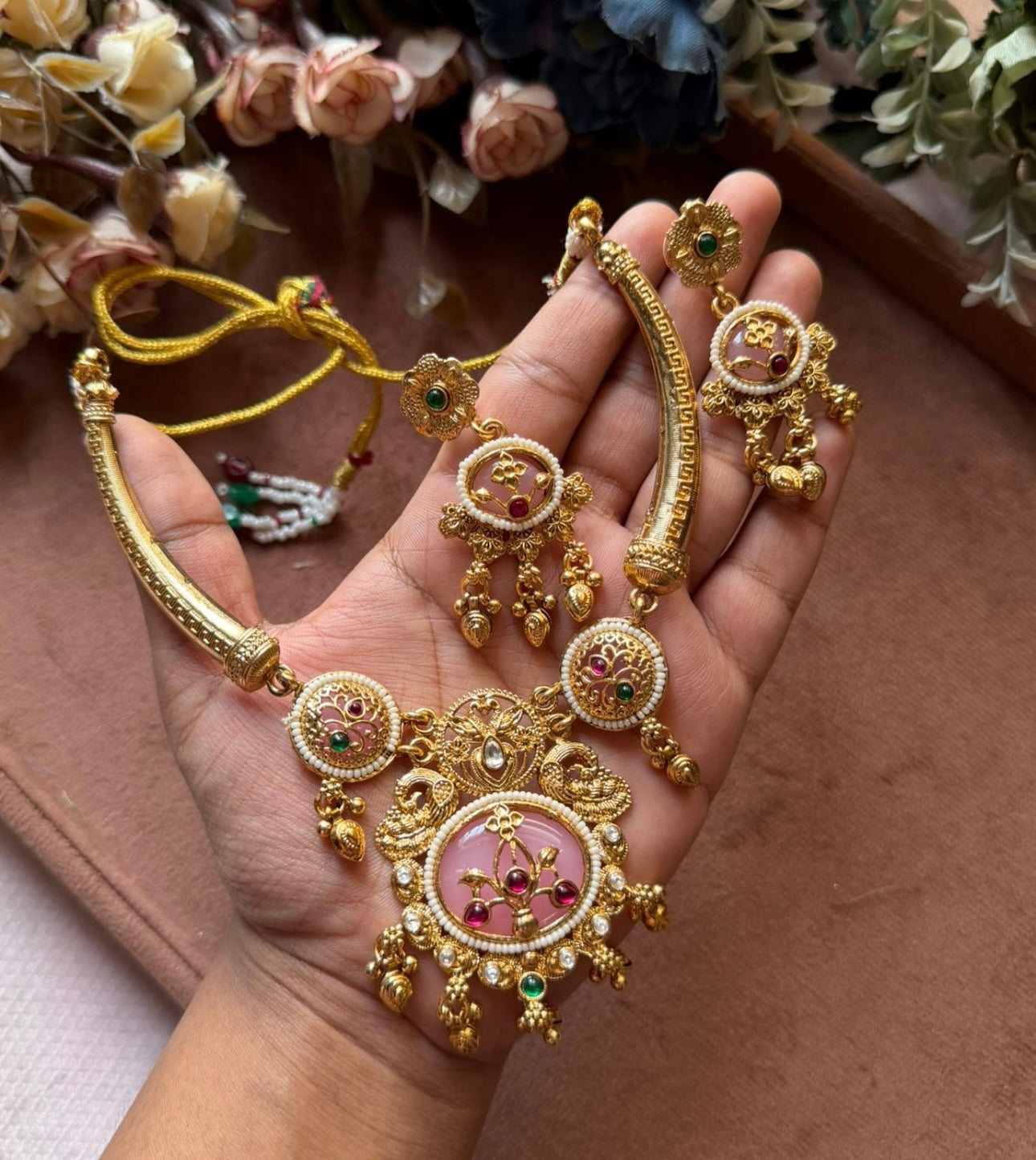 Traditional Antique Gold Plated Choker Jewelry Set for Women in Germany (Onam Special)