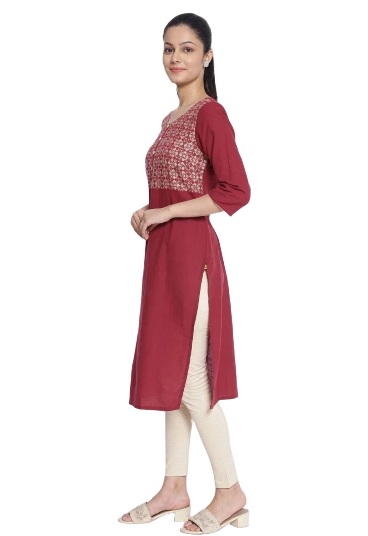 Maroon Round Neck Printed Kurta in Hamburg