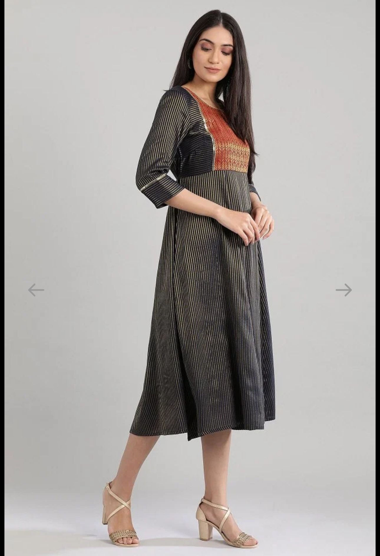Navy Round Neck Printed flared dress in berlin