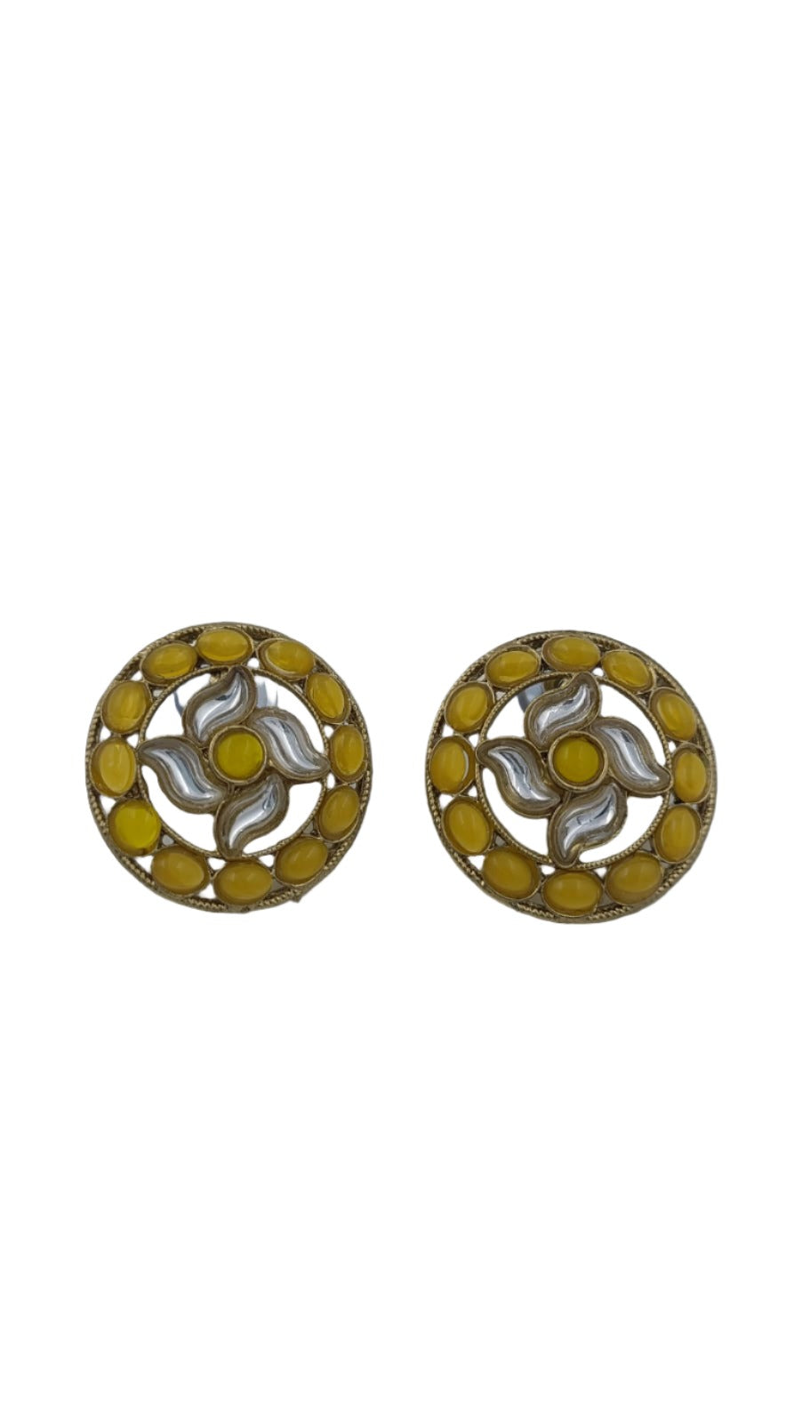 Kundan Stud Earring in Hamburg