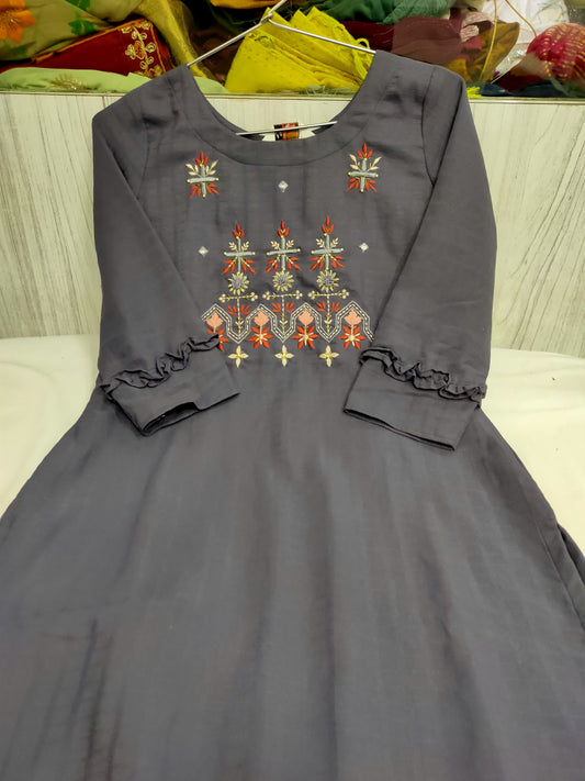 Cotton Rayon handwork and embroidery Kurti in Munich