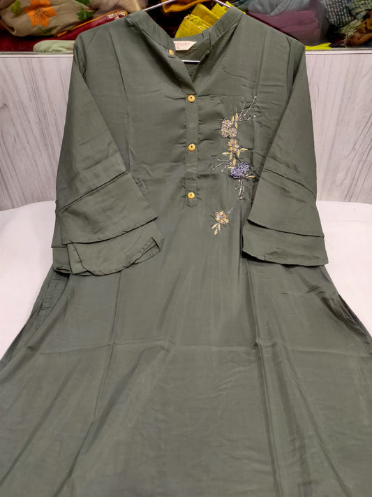 Cotton Rayon handwork and embroidery Kurti in Berlin
