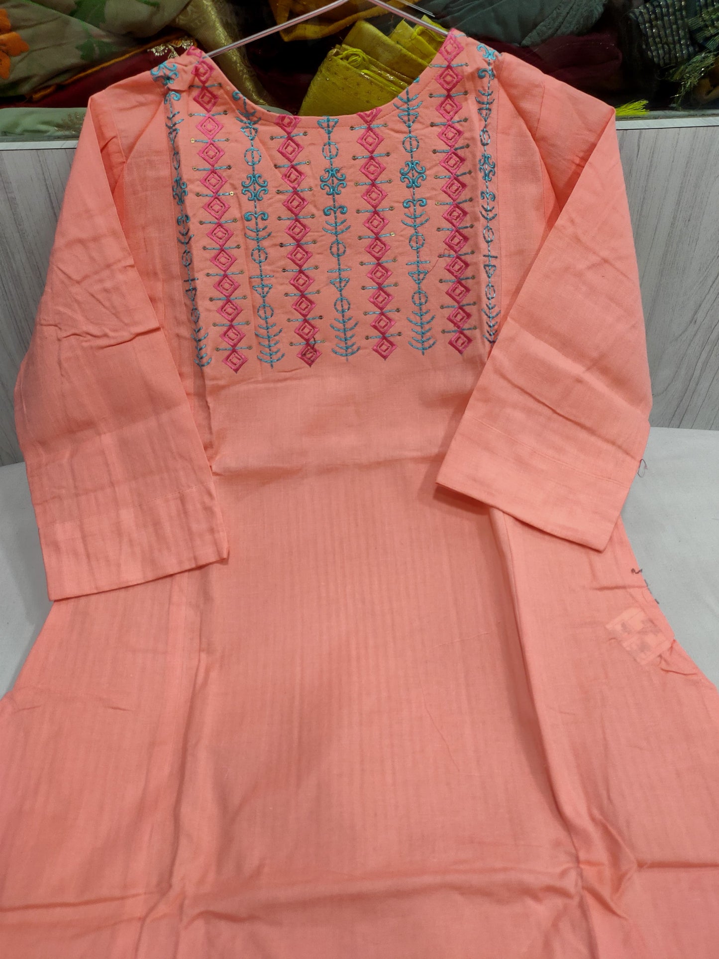 Cotton Rayon handwork and embroidery Kurti in Berlin