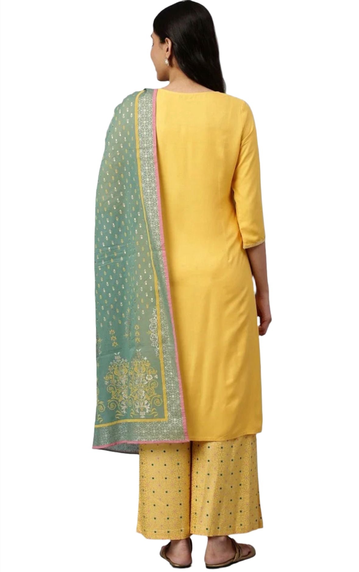 Yellow embroided Kurta-Plazzo-Dupatta Set in Munich