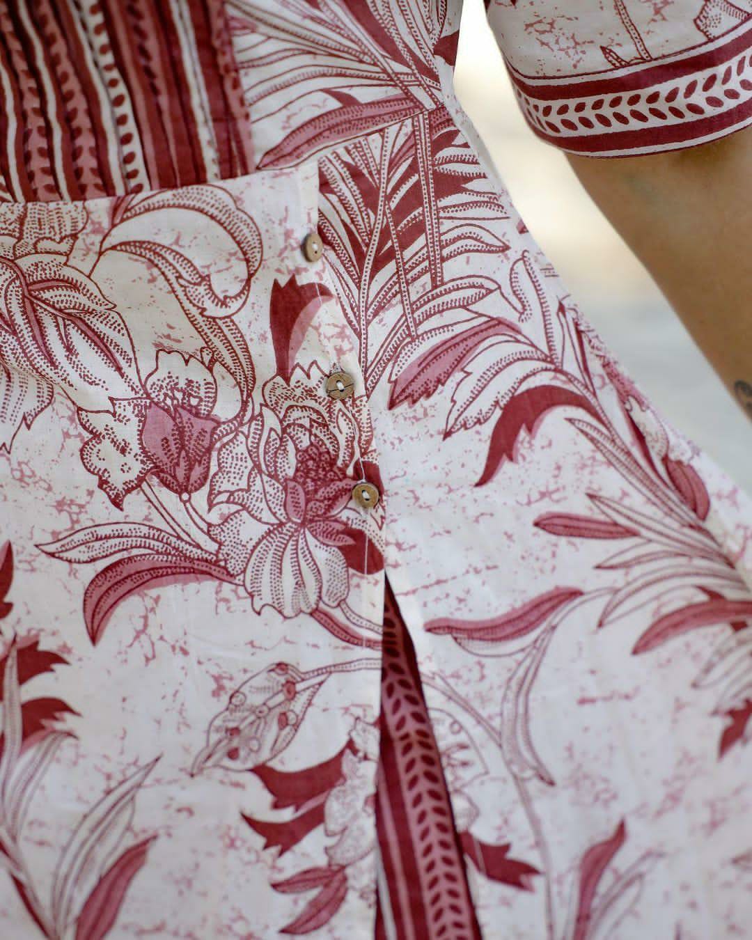 Designer cut with New print Reyon kurti pant set