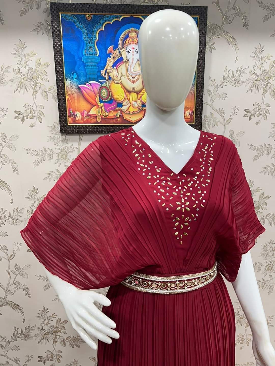 Presenting a new Designer Khatli work Suit for this collection