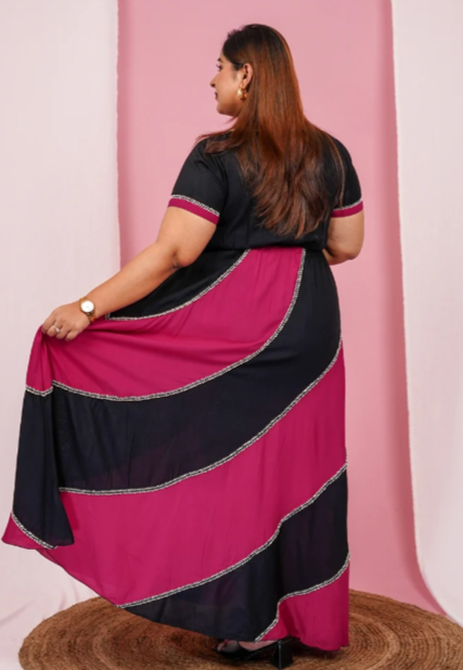 WOMEN'S PLUS SIZE HALF SLEEVES ROUND NECK DRESS IN BERLIN