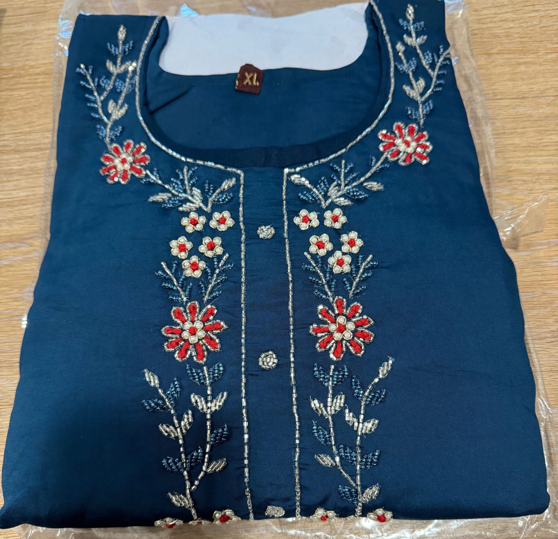 Handwork Suit Set In Essen/Germany