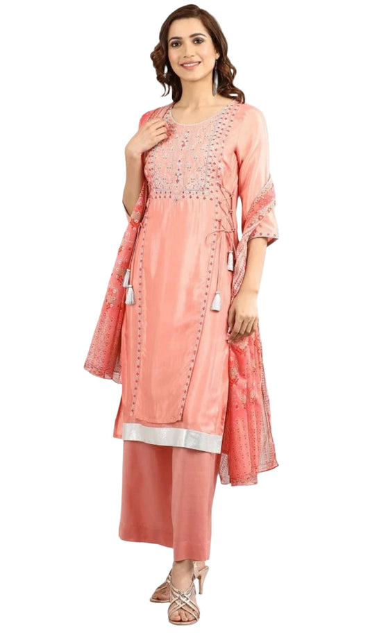 Coral Round Neck Embellished kurta Set in Munich