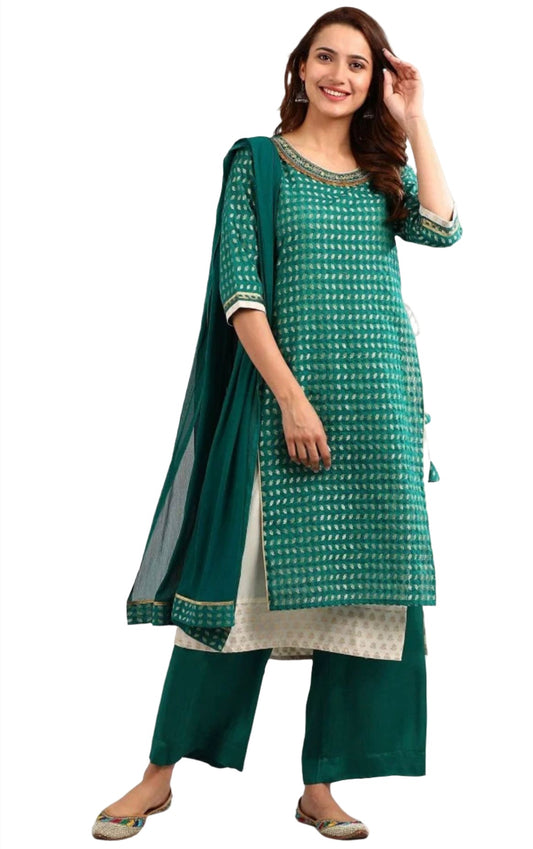 Green Round Neck Embellished kurta Set in Berlin