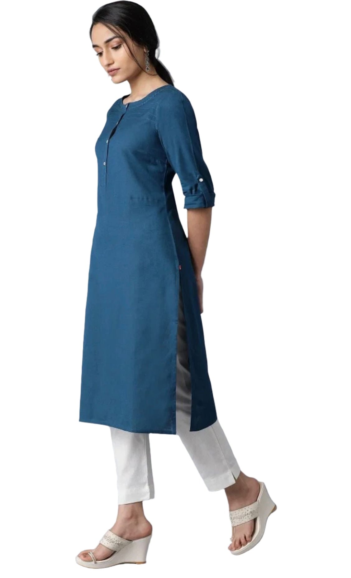 Blue Round Neck Solid kurta in Germany