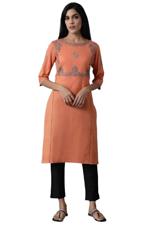 Orange Embroidered Straight kurta in Essen