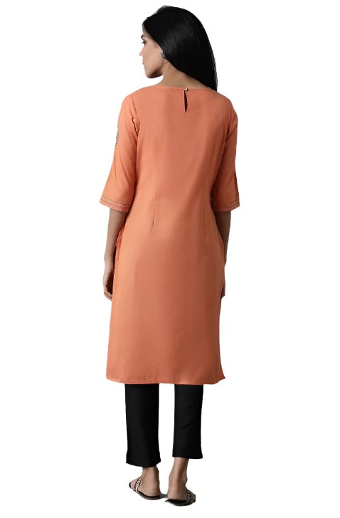 Orange Embroidered Straight kurta in Essen