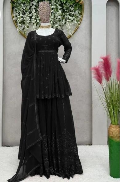 Black georgette thread embroidery palazzo suit in Berlin