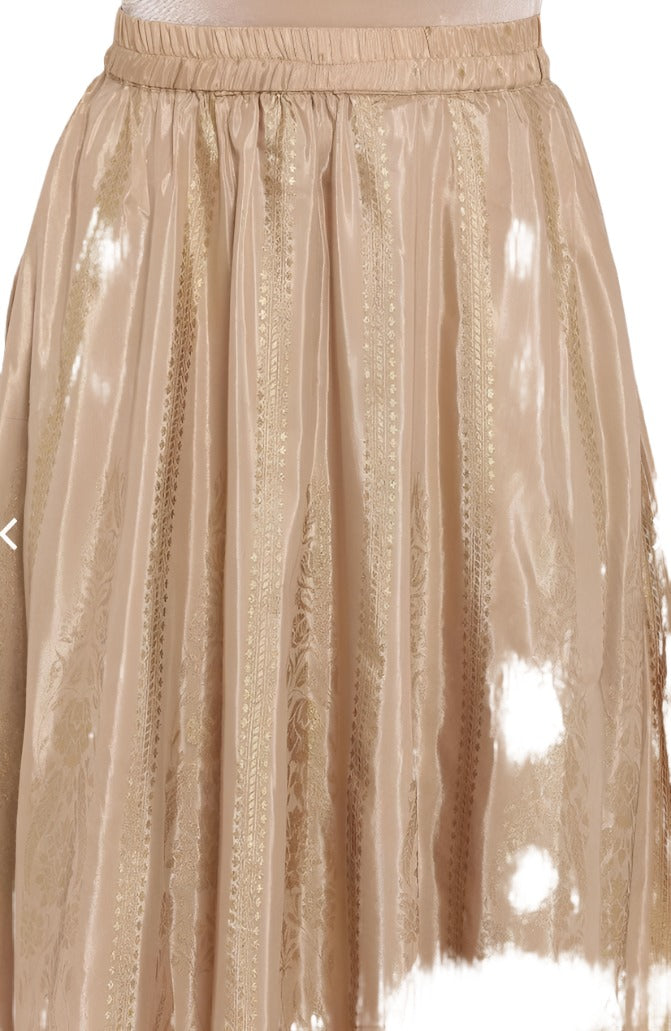 Gold Skirt With Foil Print in Berlin