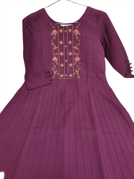Pure cotton embroidery thread work kurta in Munich