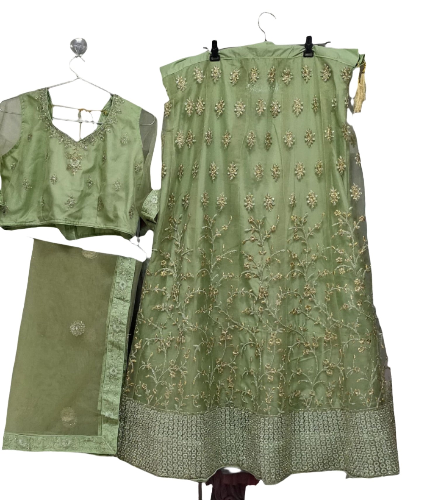 Handwork Bridal complete stitched Lehenga in Essen