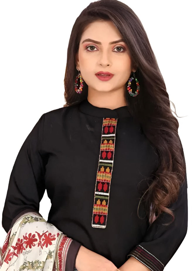 Vrajgopi Stylish (Fancy) Embroidery Kurta with inner Patiala and dupatta set for women and girls in Germany