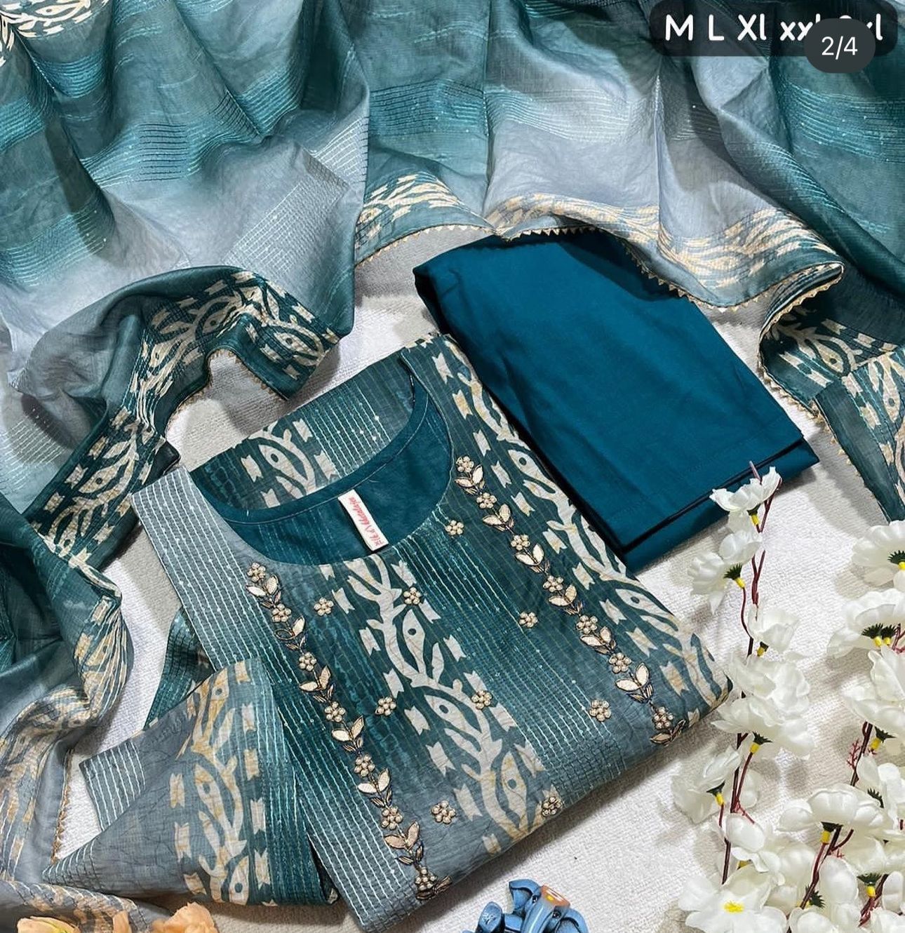 Women Kurta Pant set with Dupatta in Munich