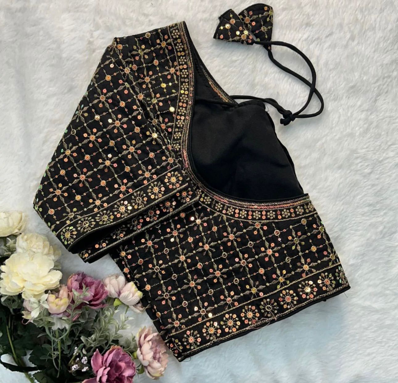 Plus Size stitched blouse in Germany