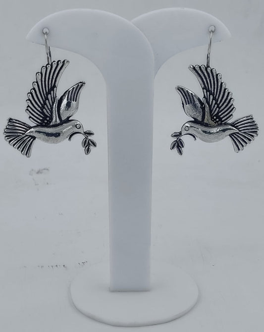 SILVER REPLICA BIRD DESIGN EAR-STUD EARRING IN MUNICH