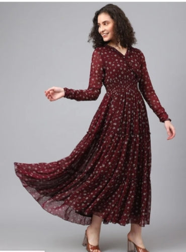 WINE SMOCKING TIER DRESS in Essen