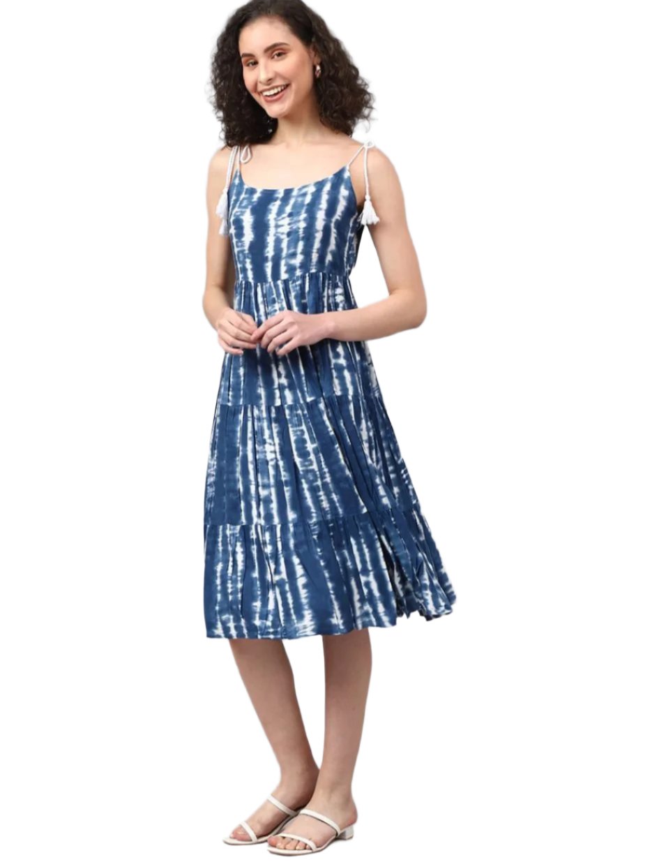 Women Tiered Blue Dress in Berlin