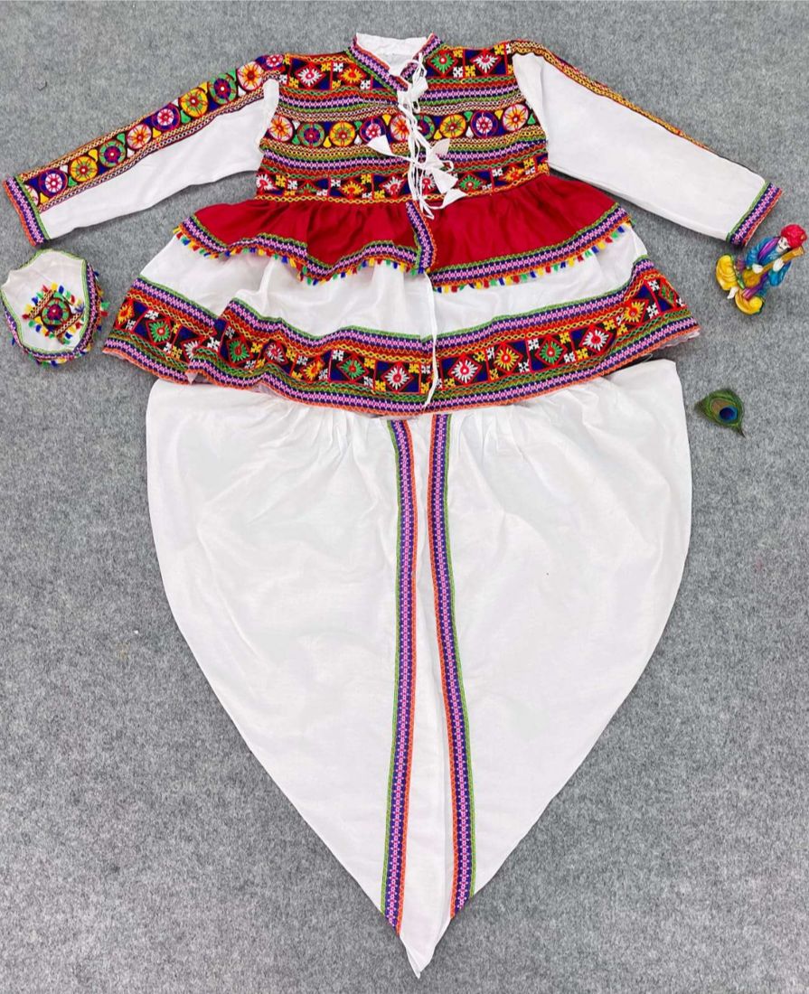 Men's Navaratri Gujrati Dhoti in Germany